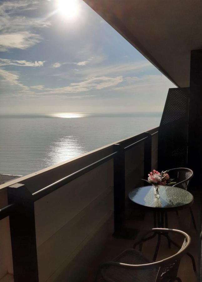Orbi City Sea View Apartments Batumi Luaran gambar